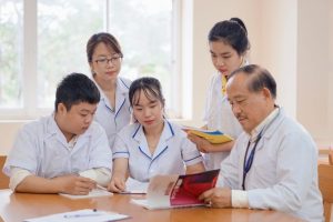 Chủ động tích lũy kiến thức, kỹ năng và kinh nghiệm thực tế giúp sinh viên Y tế công cộng nâng cao cơ hội việc làm sau tốt nghiệp
